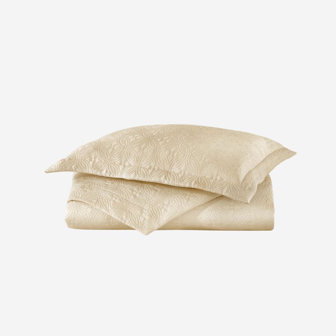Peacock Alley Lucia Matelassé Bed Style, COLOR: Champagne, PRODUCT: Coverlet—King