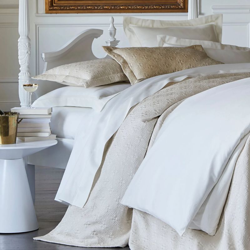 Peacock Alley Lucia Matelassé Bed Style