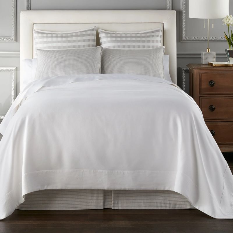 Peacock Alley Angelina Matelassé Bed Style