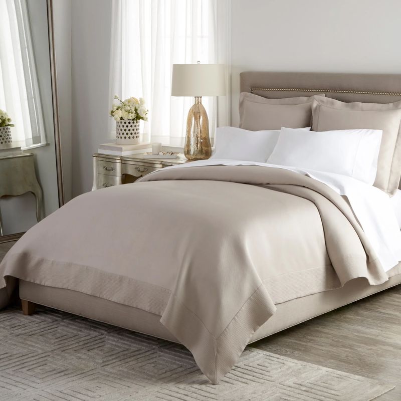 Peacock Alley Angelina Matelassé Bed Style