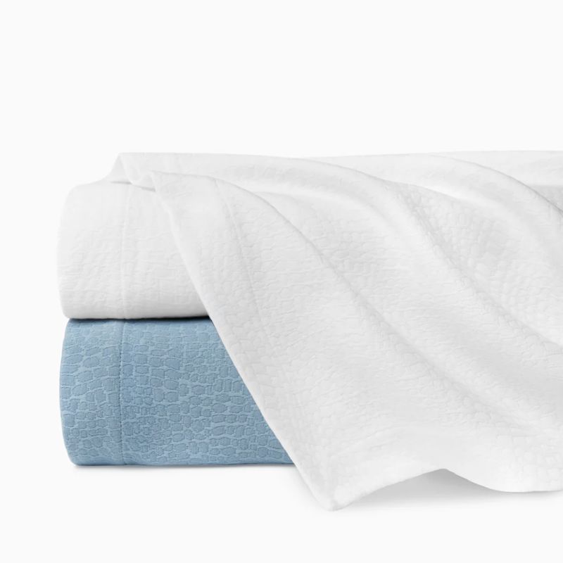 Sferra Cobblestones Coverlet Bed Style