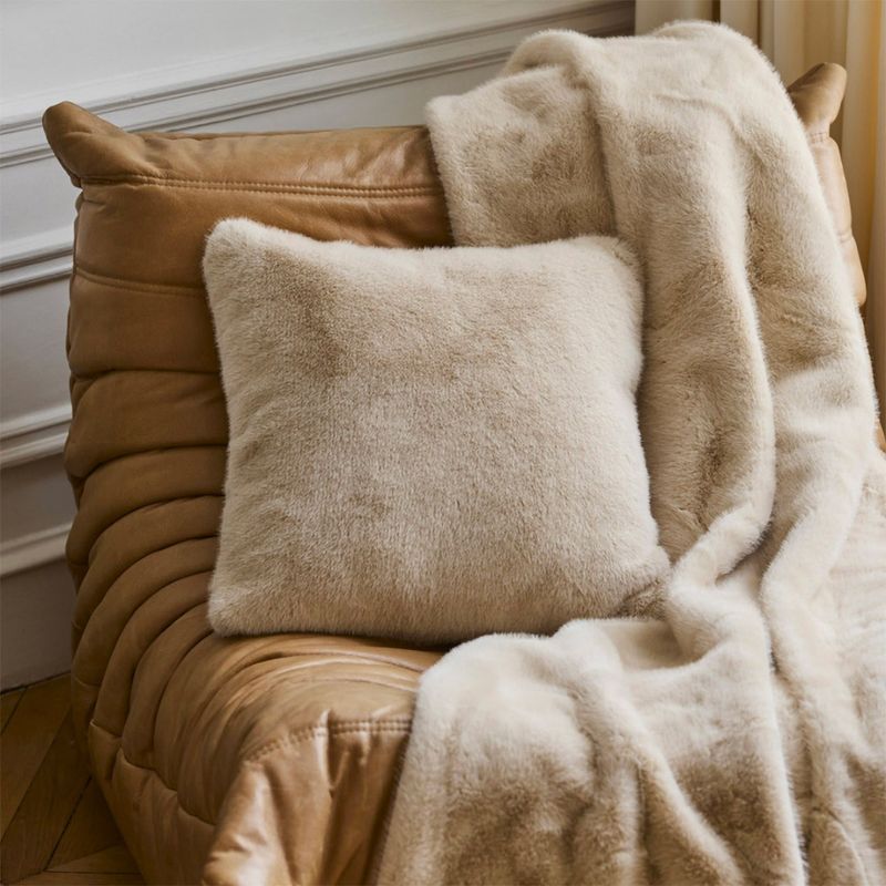 Yves Delorme Frisson Throw