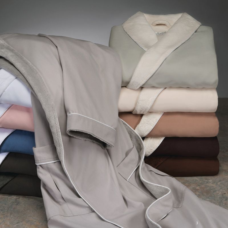 Chadsworth &amp; Haig—Micro Plush Robe