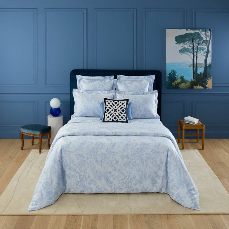 NEW Yves Delorme Ecumes Bed Style