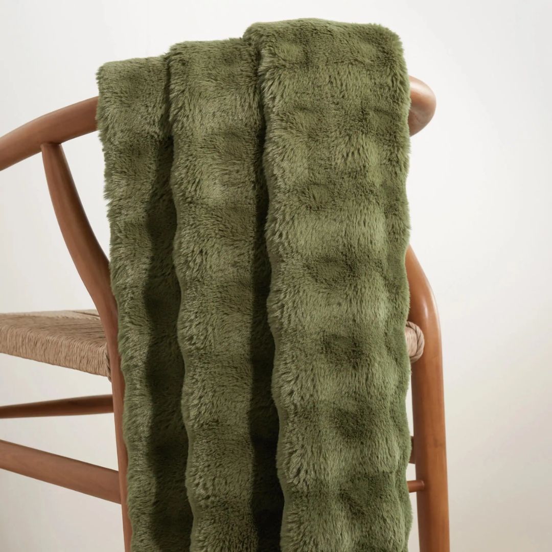 Annie Selke—Fab Faux Throw 50 x 70", COLOR: Olive