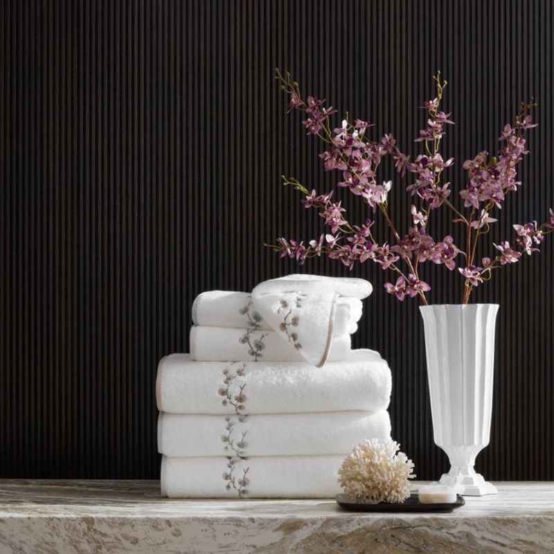 Matouk Jasmine Giza Bath Towels