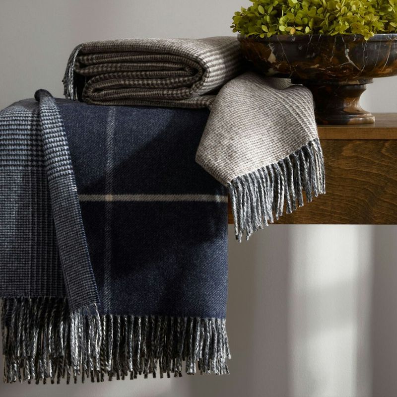Matouk Benito Throw