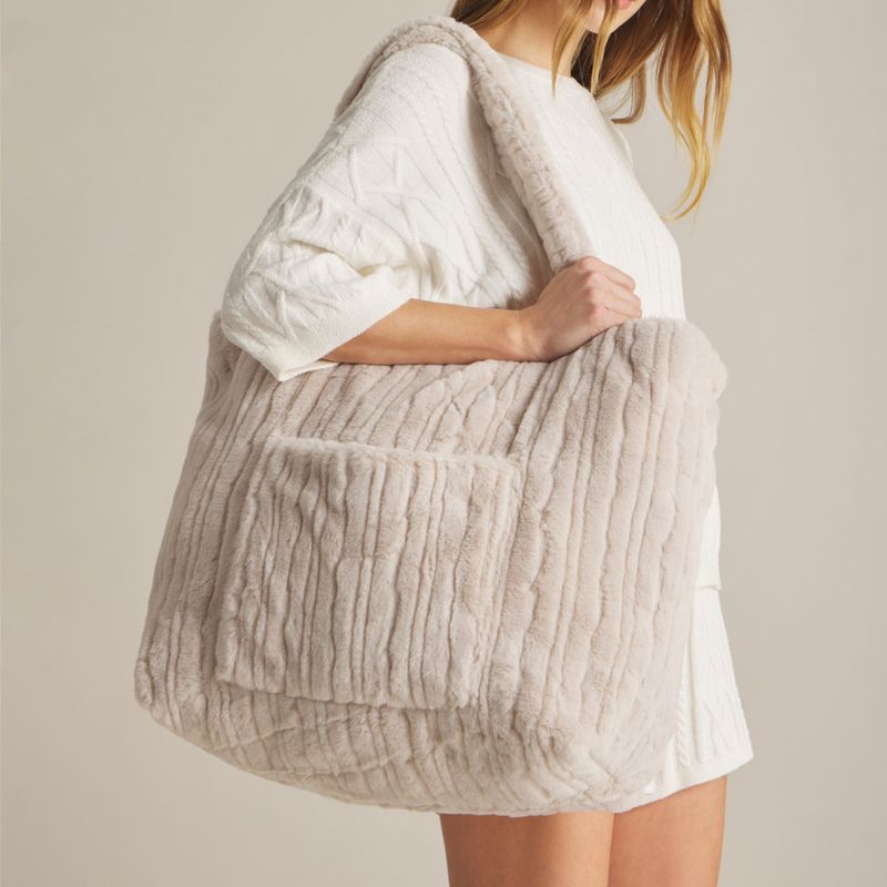 Barefoot Dreams Dream Channel Faux Fur Blanket + Bag Set