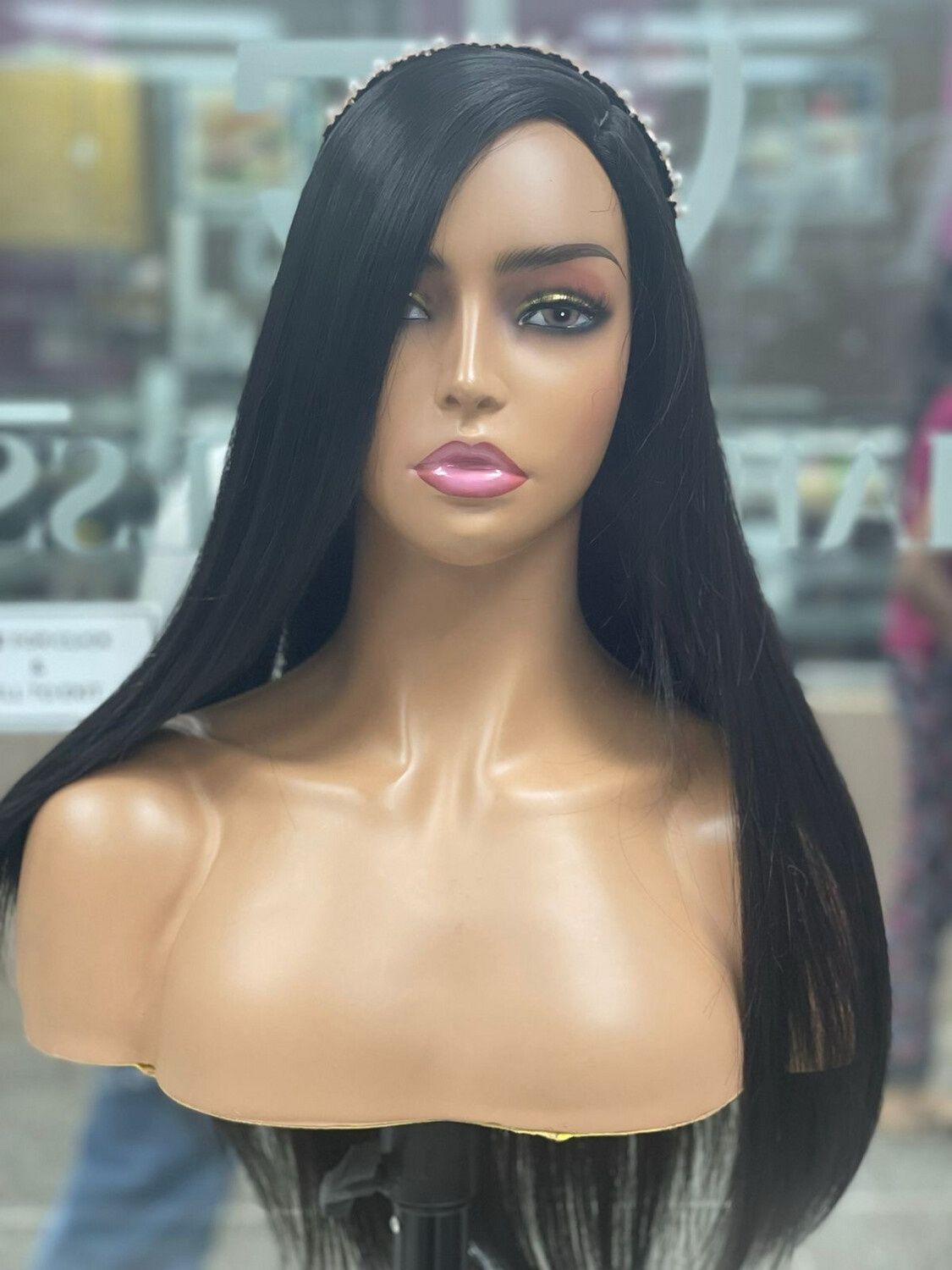Quinn - WL9161 - Straight Synthetic Wig - 1B (L)