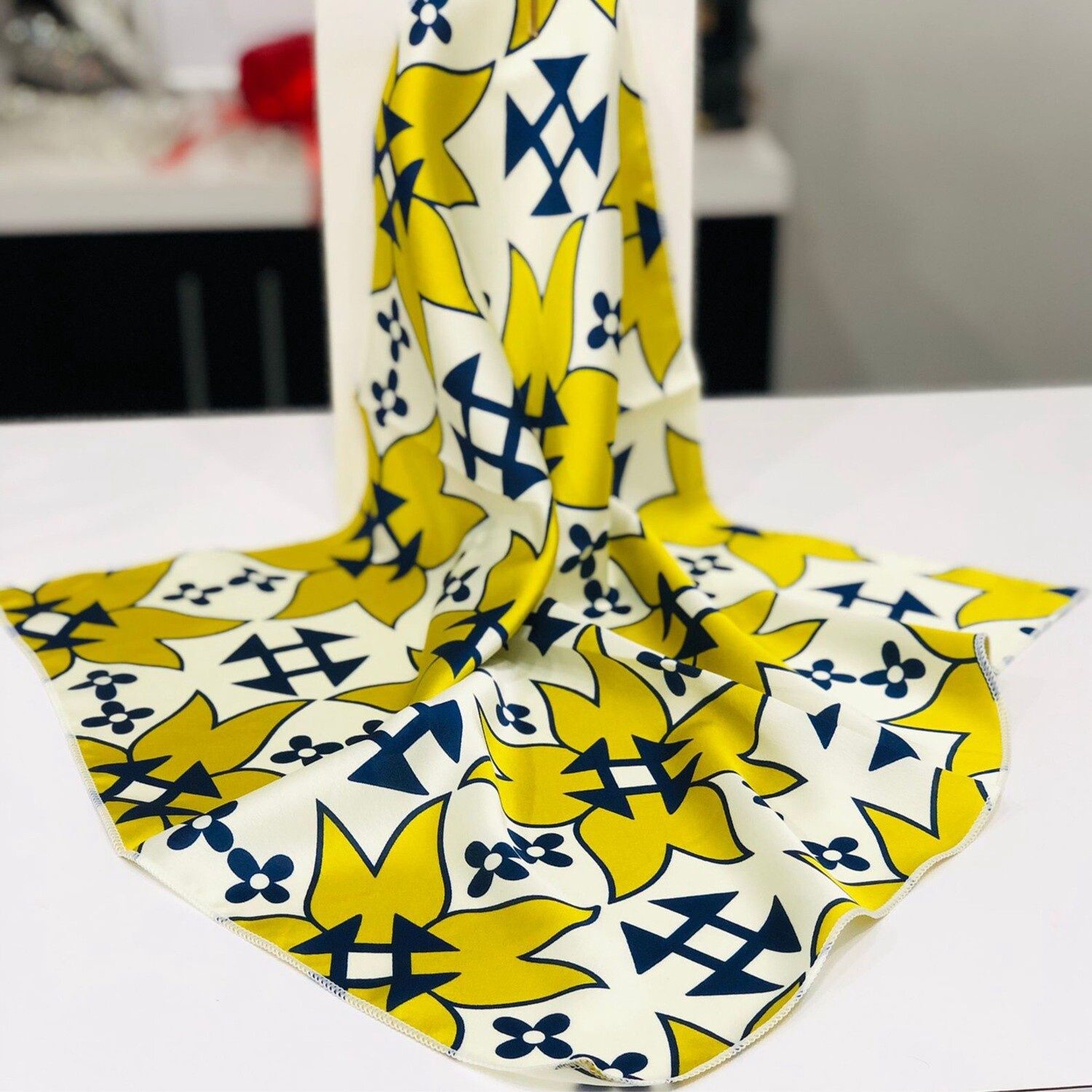 Scarf - 20x20cm - S32