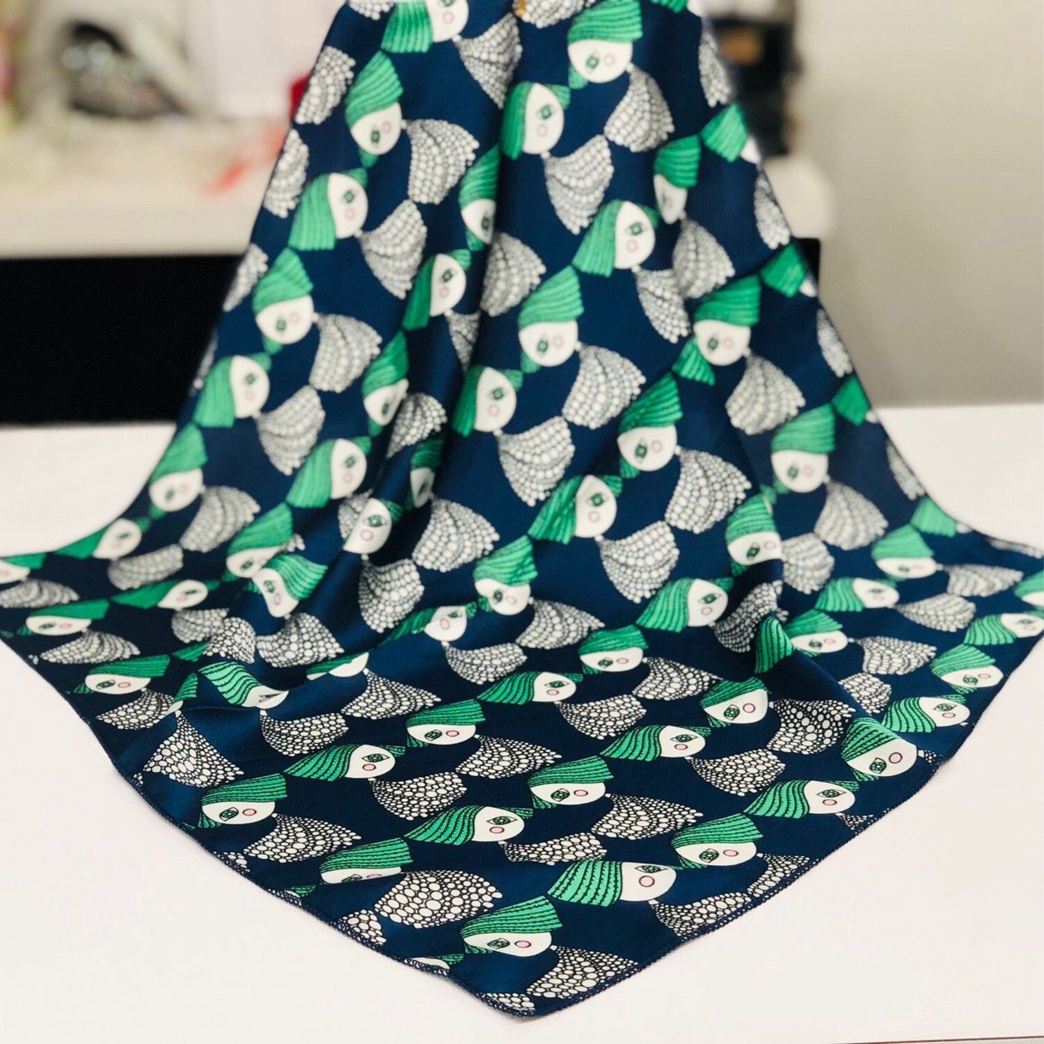 Scarf - 20x20cm - S37