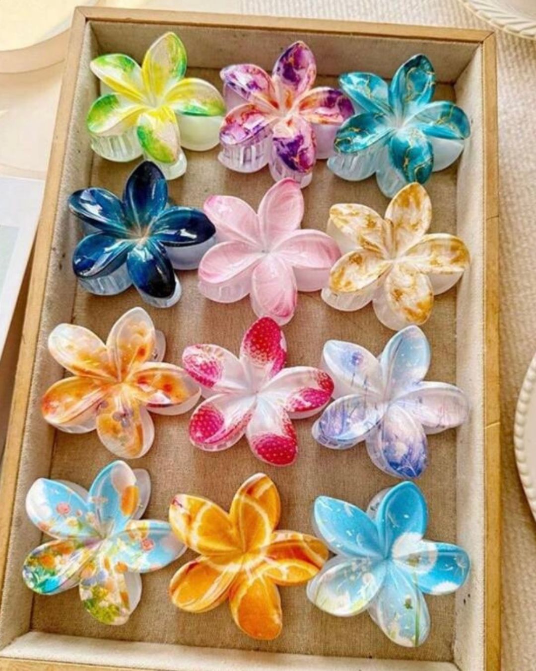 Large Hawaiian Flower Hair Clip