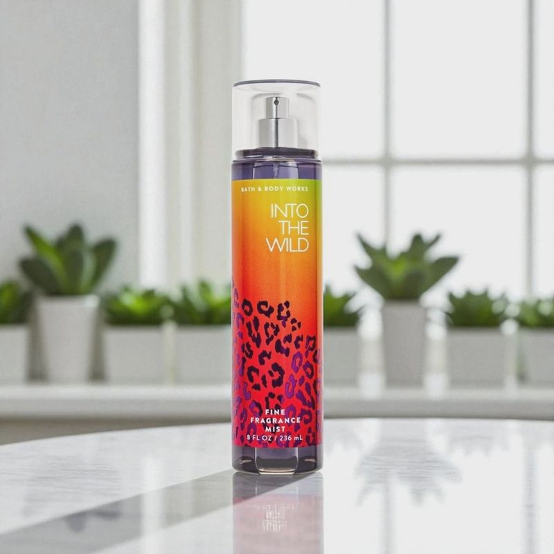 Bath &amp; Body - INTO THE WILD Mist 8 fl oz / 236 ml