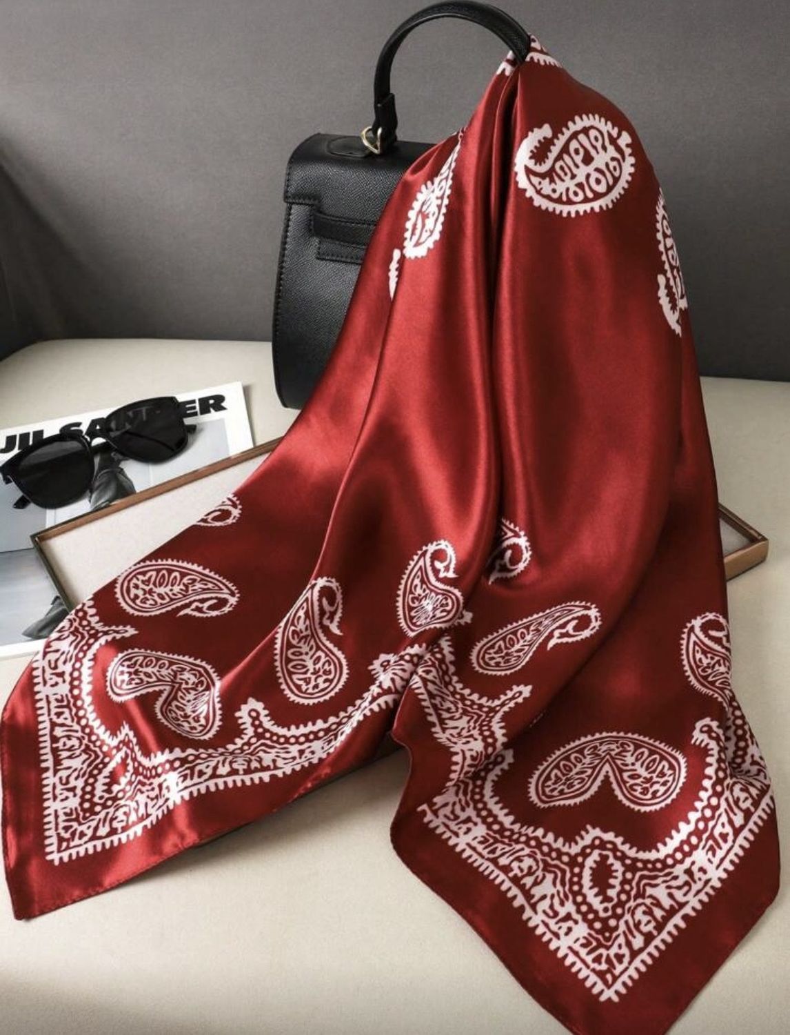 Scarf - 90x90cm - SH14