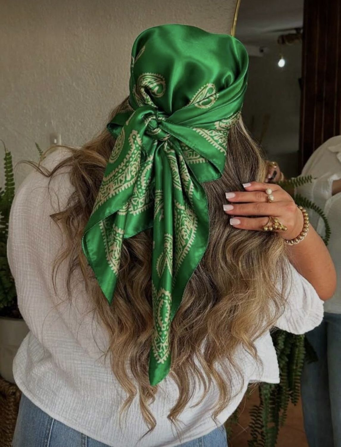 Scarf - 90x90cm - SH17