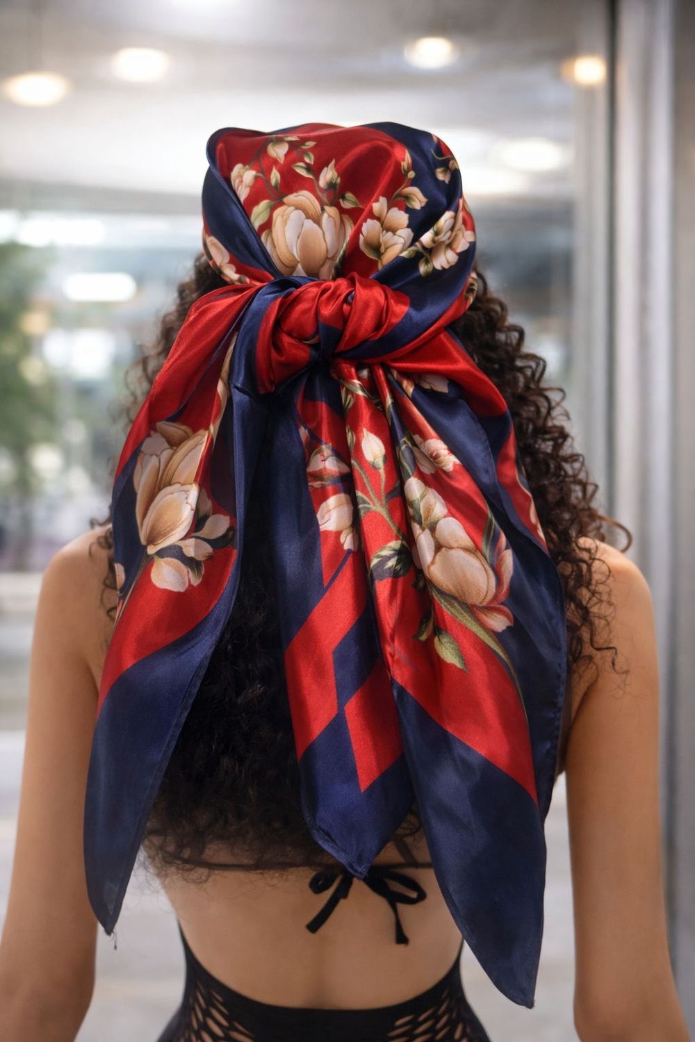 Scarf - 90x90cm - SH22