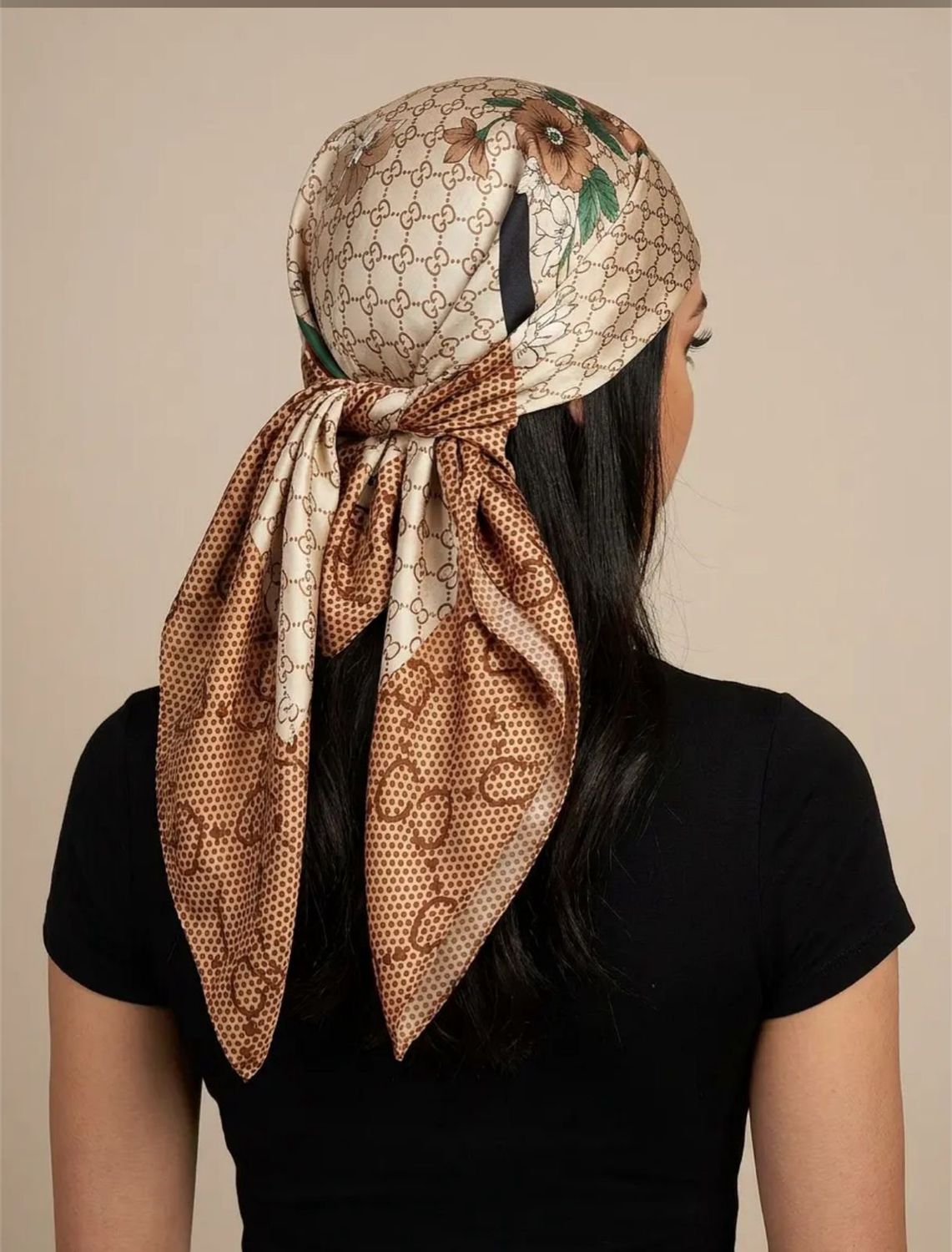 Scarf - 90x90cm - SH38