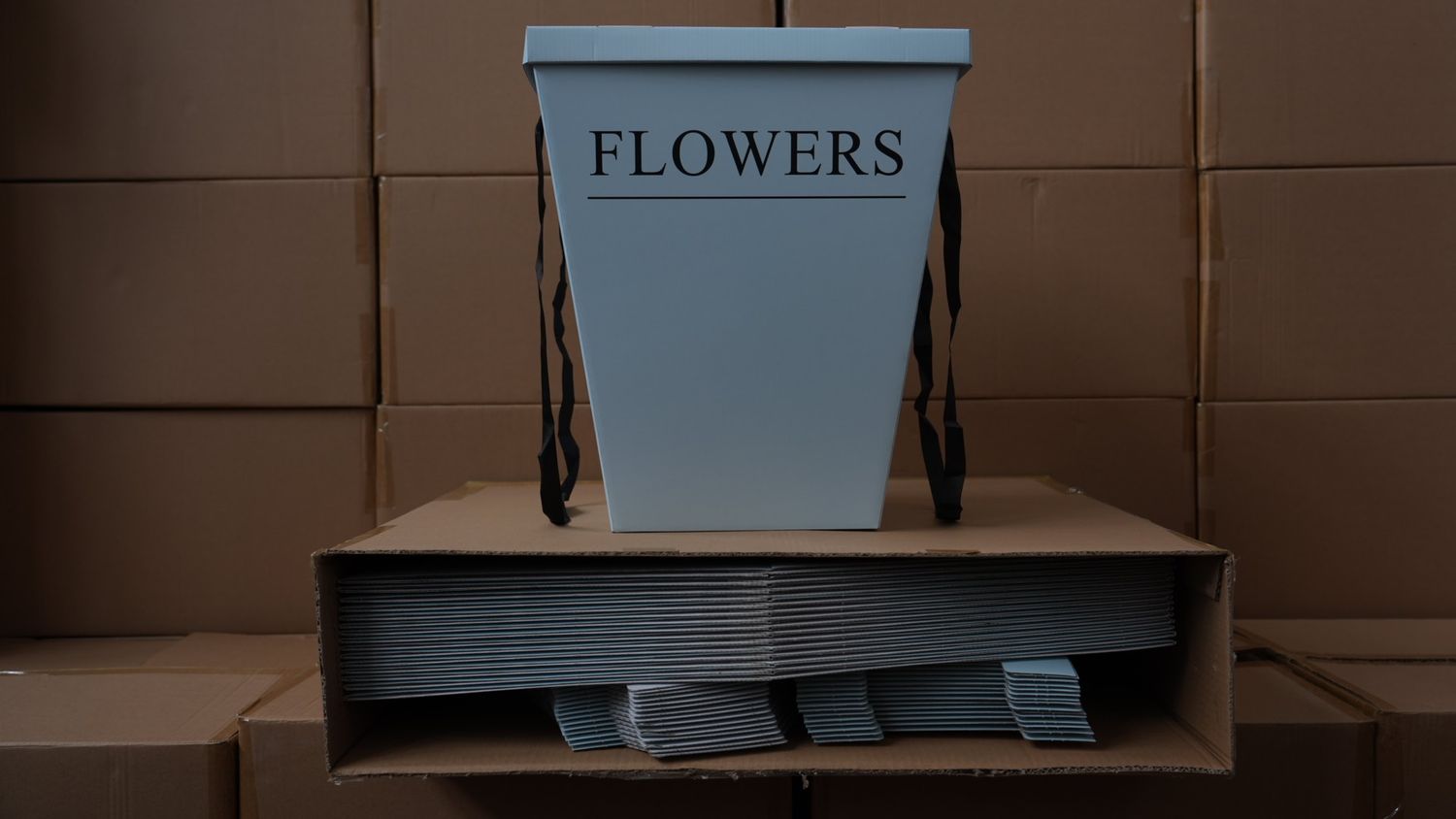 Flower bag with lid Lt Blue x30