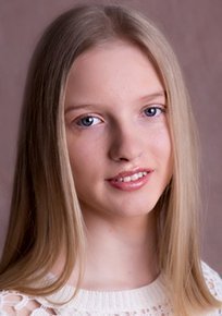Lara McCormack