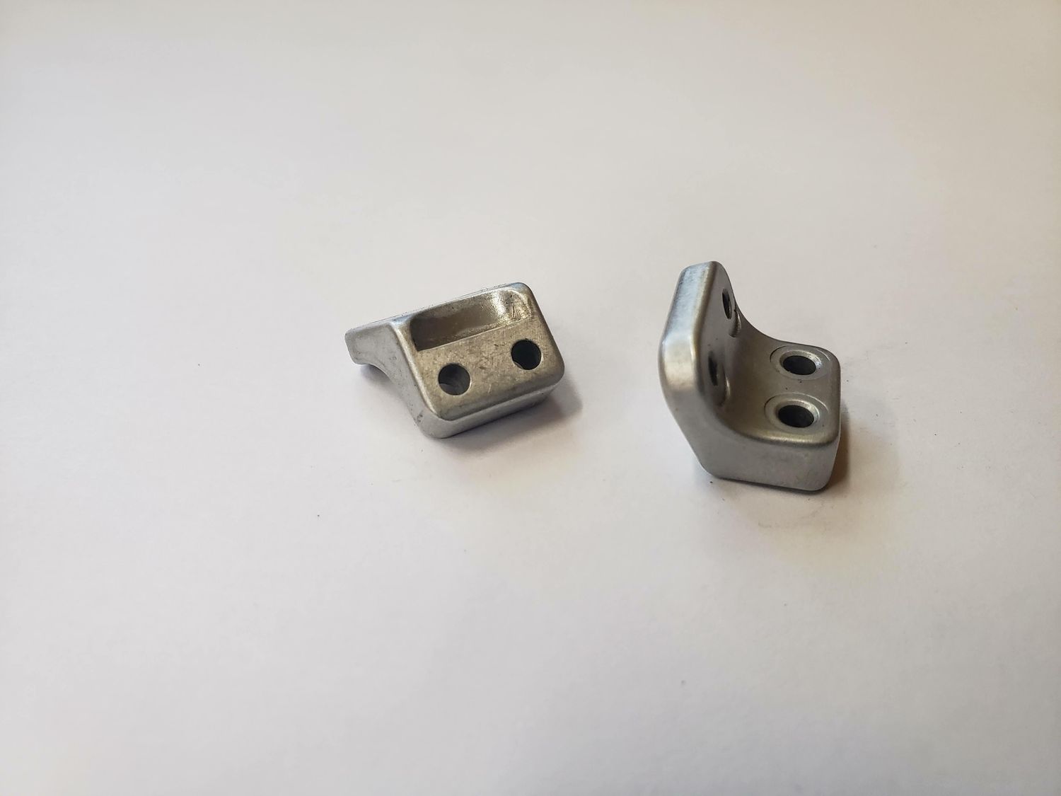 AR60 lower link mounts