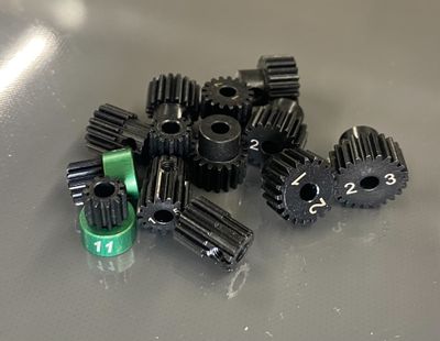Dlux Pinions