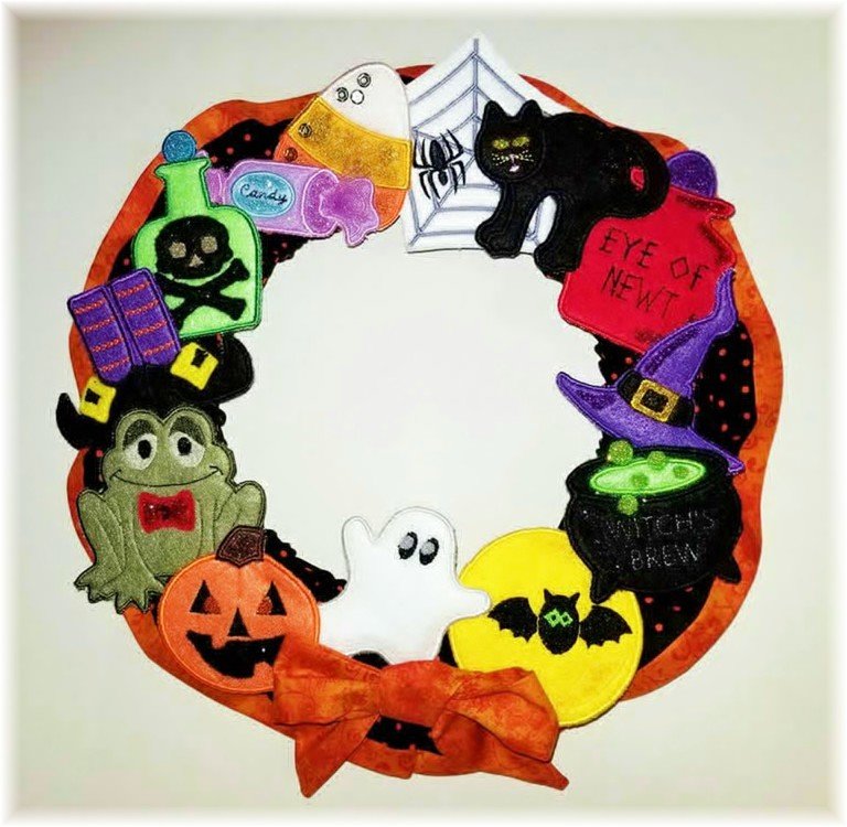 Halloween Wreath and 13 Piece Ornament Set 5x5 &amp; 4x4
