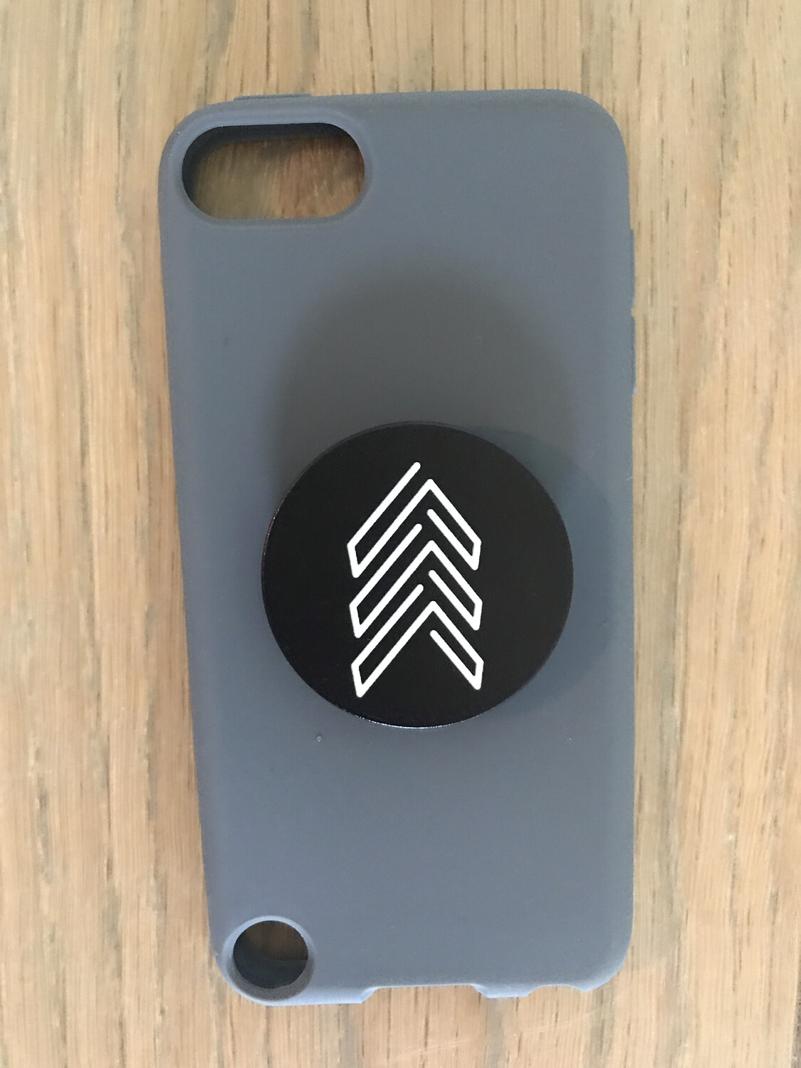 Black/White Arrow