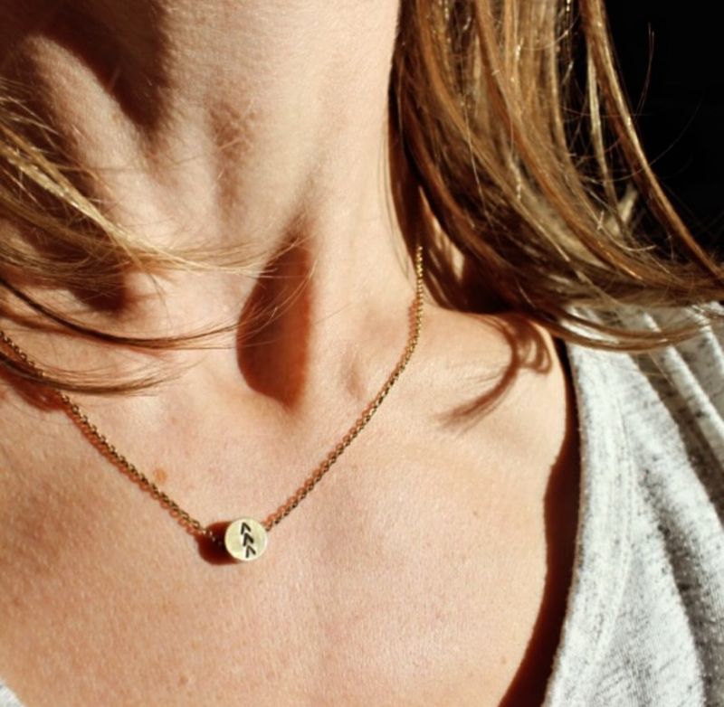 Arrow circle necklace