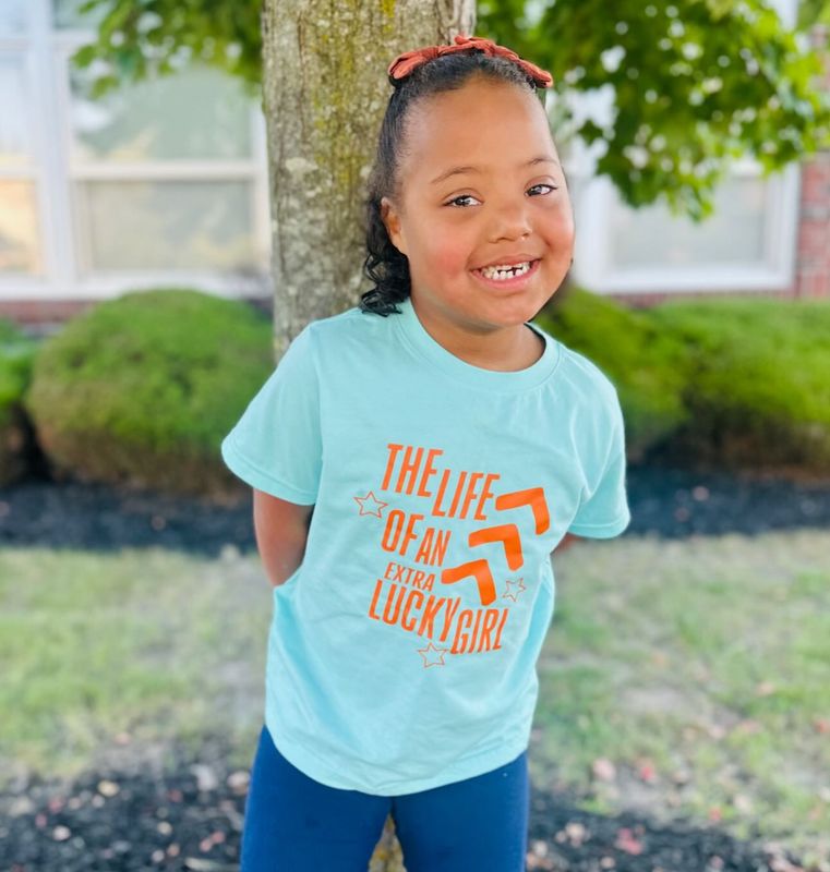 The Life of an Extra Lucky Girl