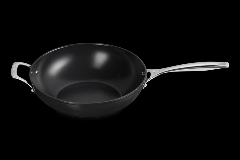 Le Creuset Essential Ceramic Wokpan 30cm
