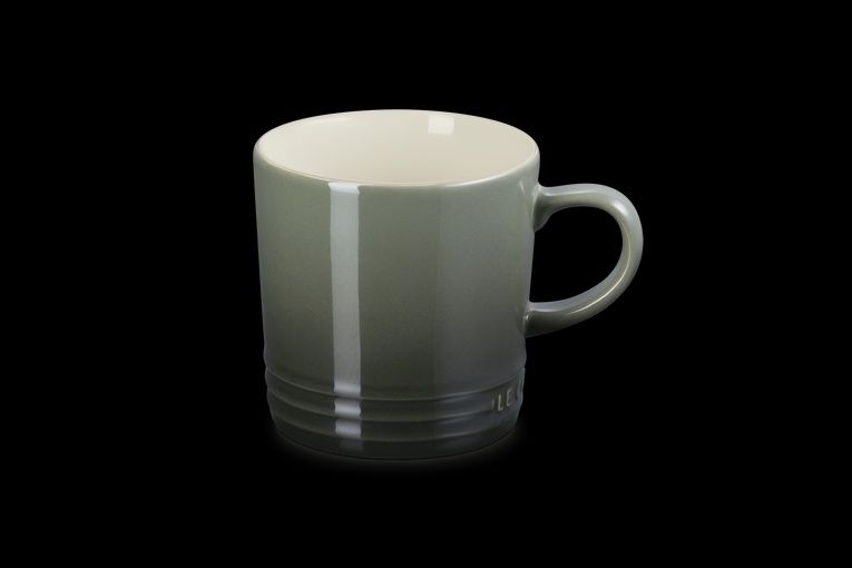 Le Creuset Mok Flint