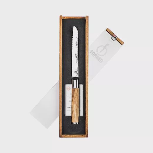 Forged Olive Universeel mes gekarteld