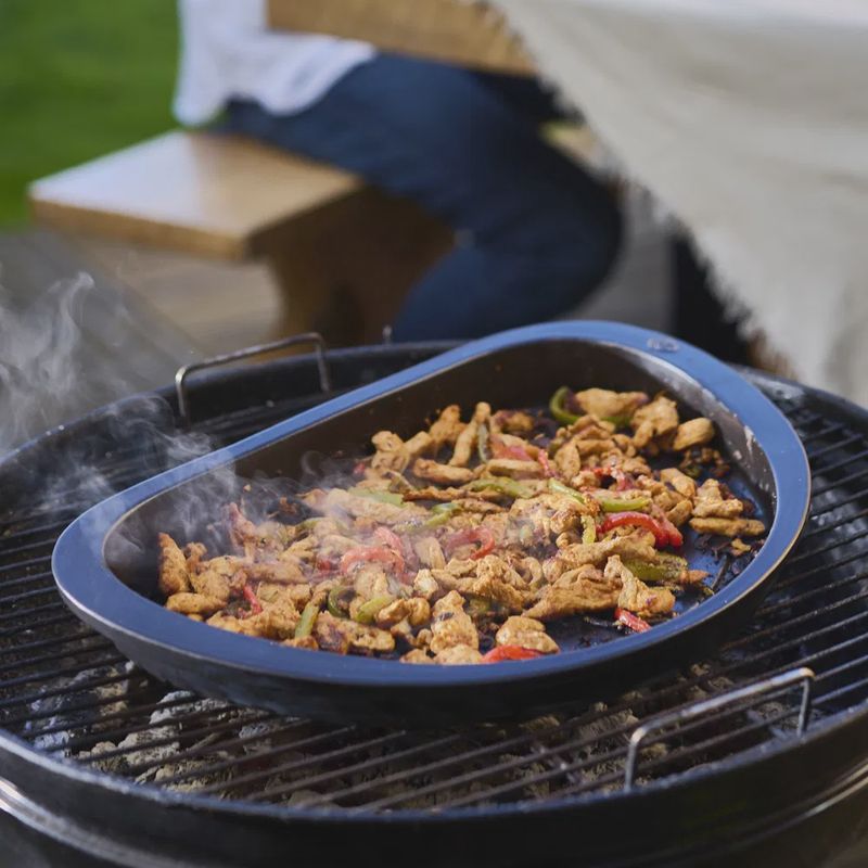 Peugeot Grill to Table - Halve Maan schaal- 43 cm - zwart