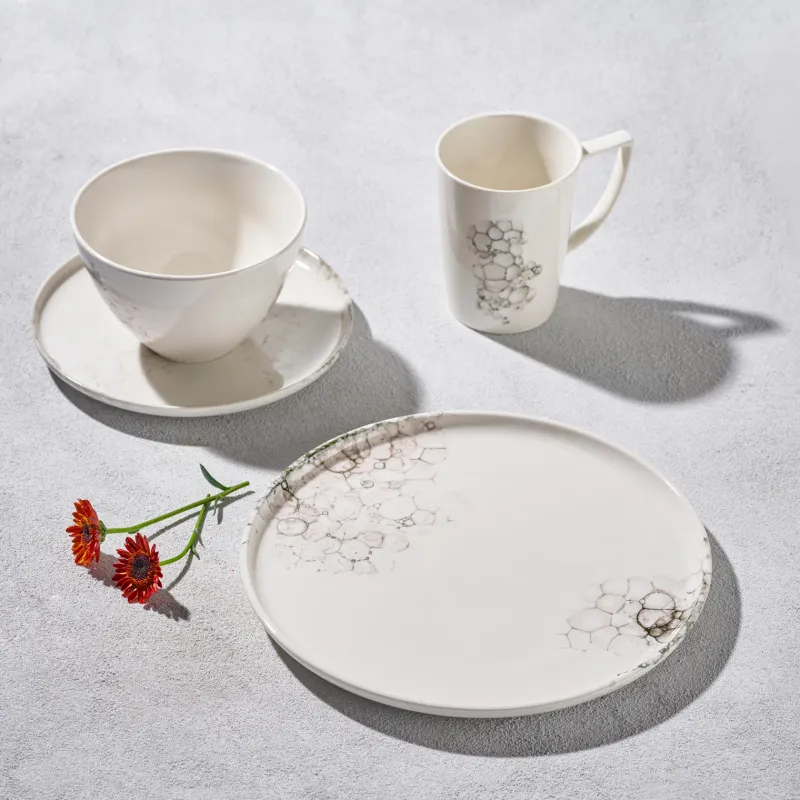 Vikko Classic - Raindrop Black Fine Porcelain 16 Pc Dinnerware Set