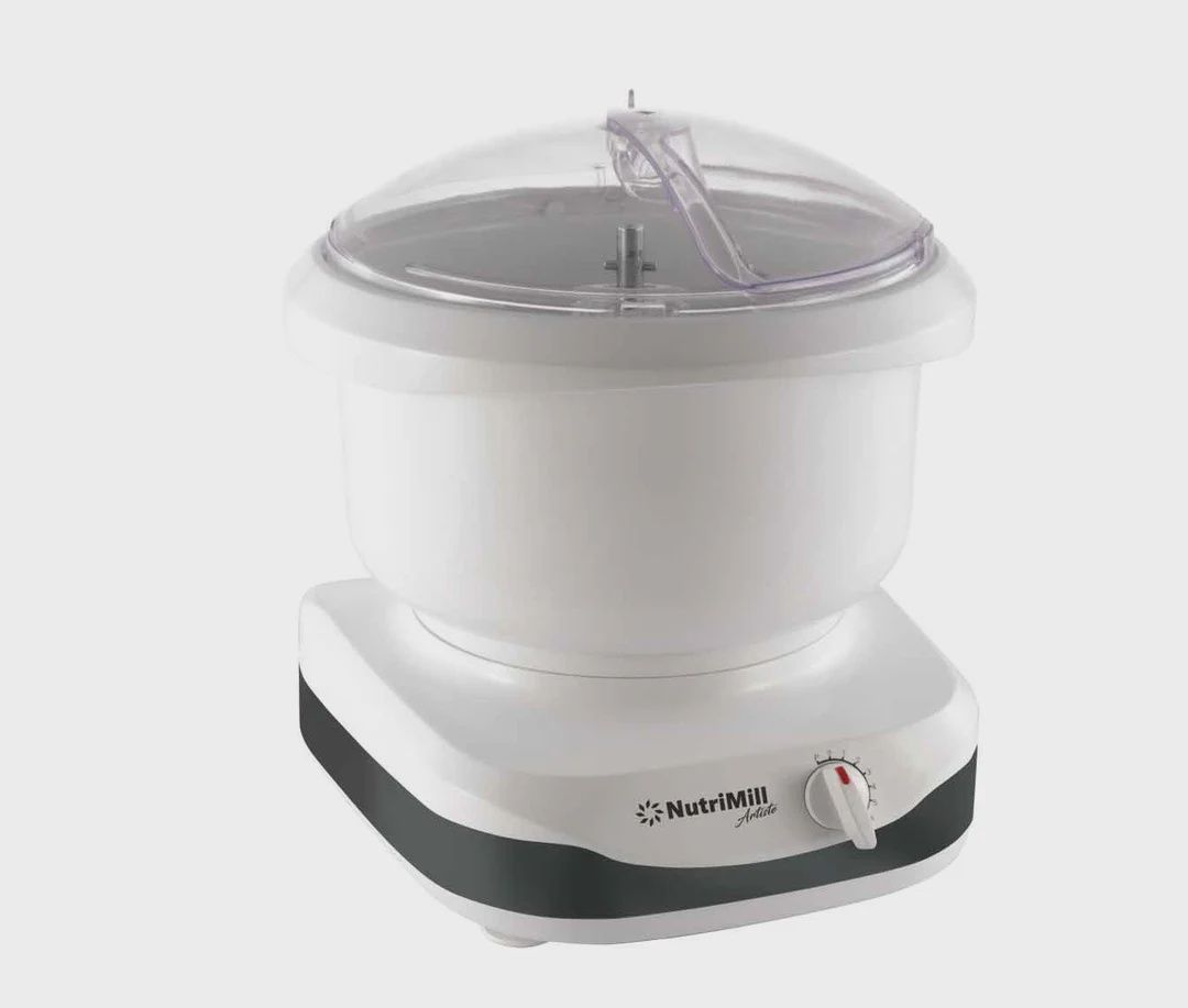 Artiste Kitchen Electric Stand Mixer 500 Watt 6.5 Quart Bowl with Dough Hook &amp; Wire Whips (Black Trim)