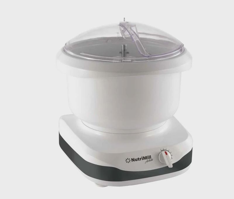 Artiste Kitchen Electric Stand Mixer 500 Watt 6.5 Quart Bowl with Dough Hook &amp; Wire Whips (Black Trim)