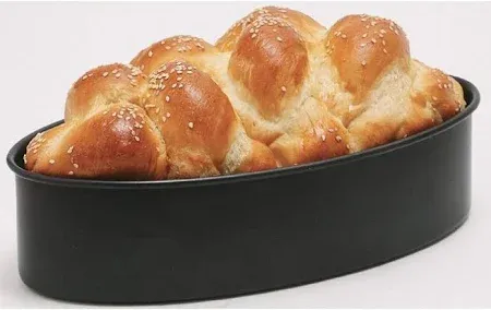 CHALLAH PAN OVAL 10” NON STICK