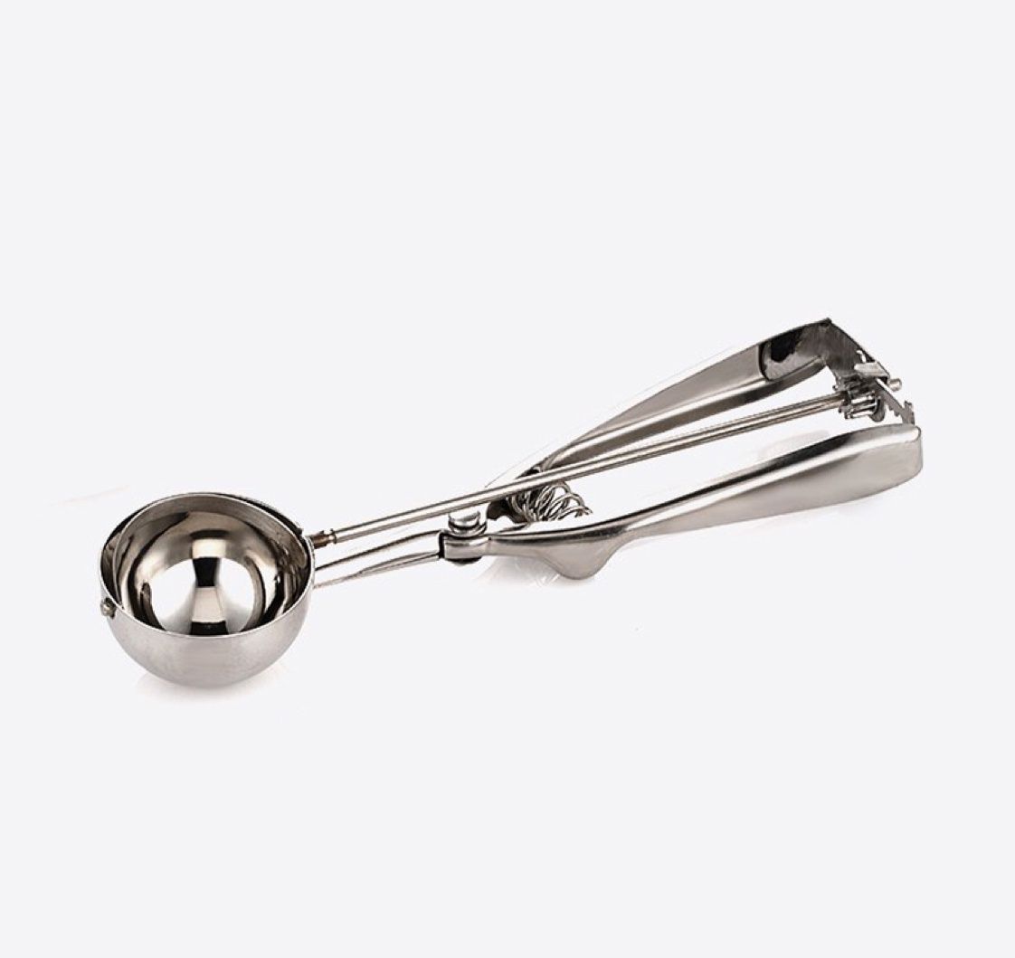 Millvado - 18/10 SS Stainless Steel Scooper, 2.5", 3.25 oz