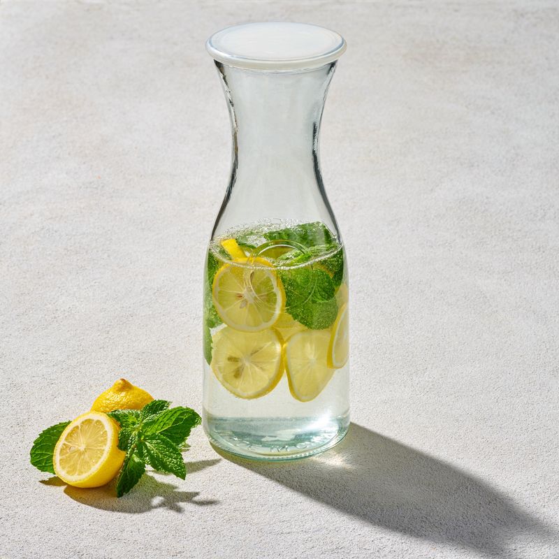 VIKKO CRAFT GLASS CARAFE WITH LID 34OZ