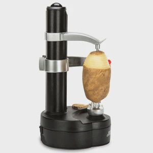 Manual potato peeler