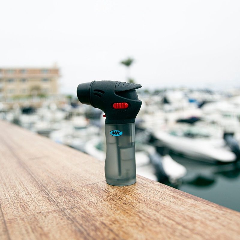 3 MK TORCH LIGHTER asst