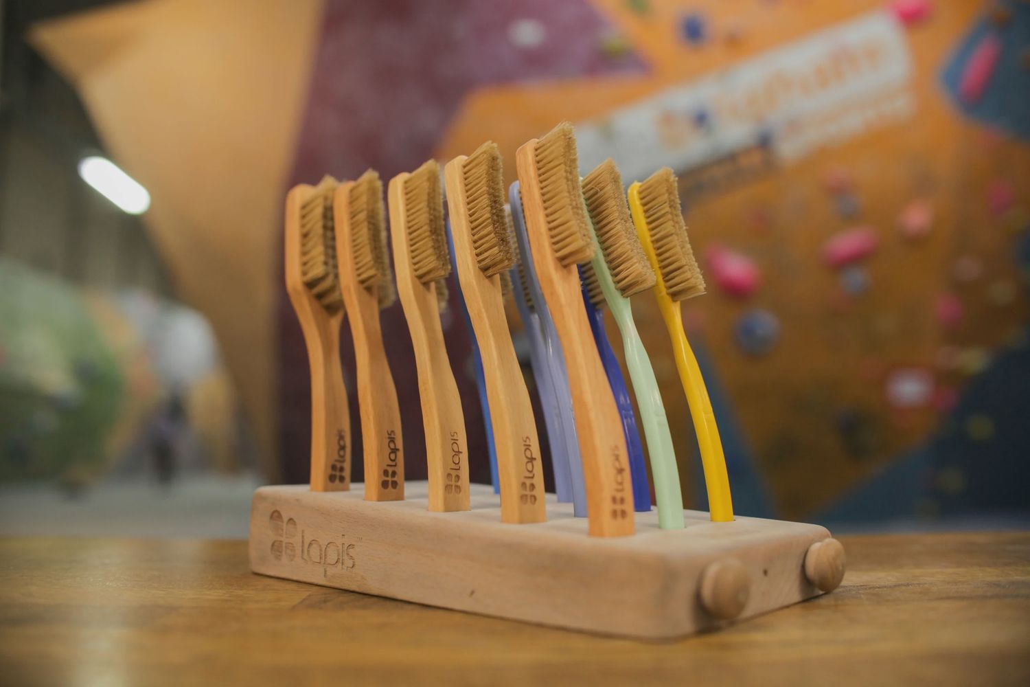 Lapis Wooden Brush