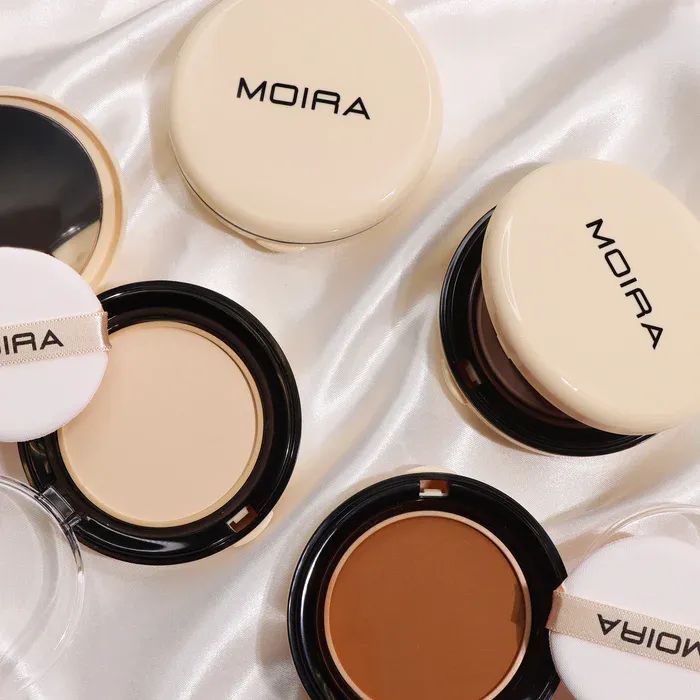 Complete Wear Powder Foundation-1pc  Moira