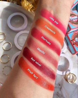 Cream Puff Blush 21045 1pc  RUDE