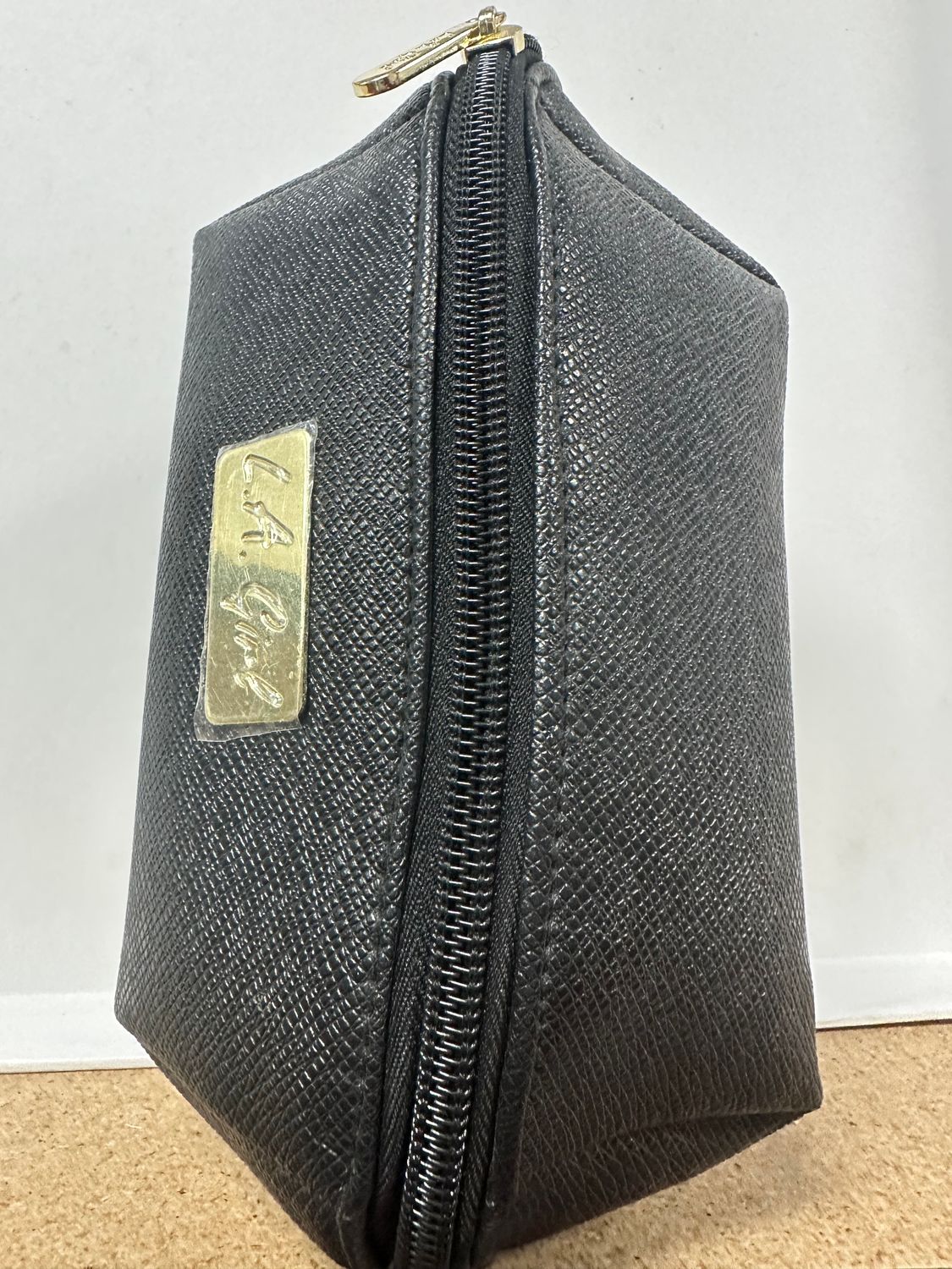 Cosmetic bag black LAGIRL