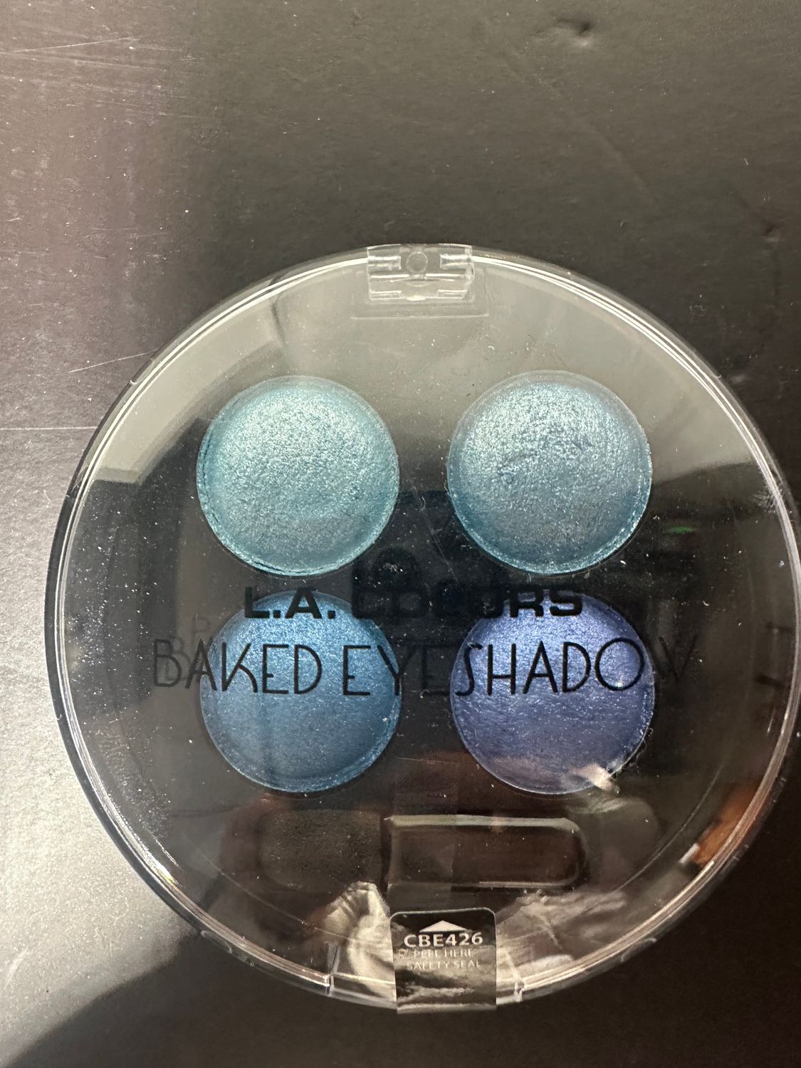 4 COLOR BAKED EYESHADOW   LA COLORS 426
