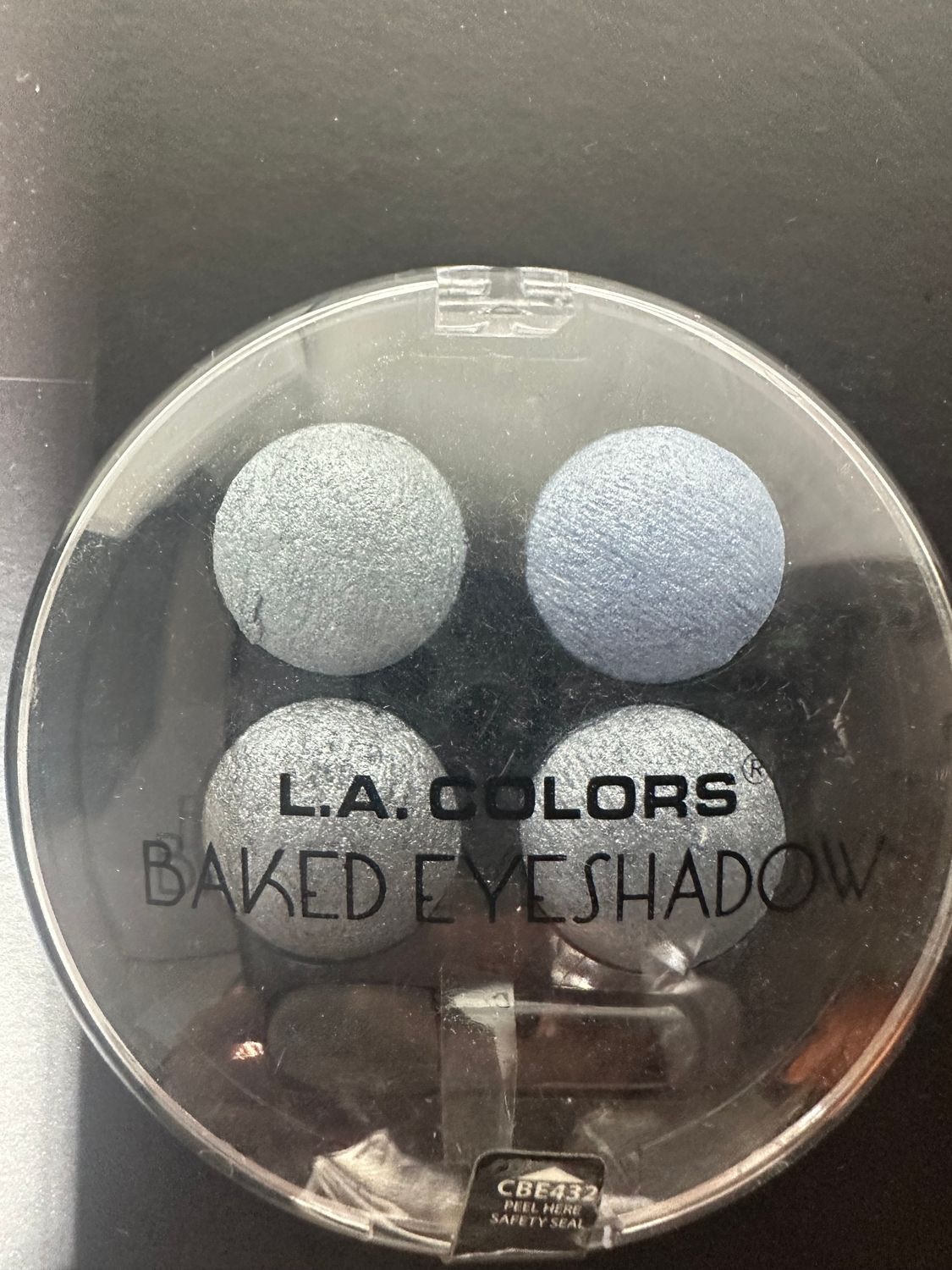 4 COLOR BAKED EYESHADOW   LA COLORS 432