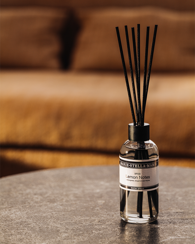 Fragrance sticks lemon notes 100ml