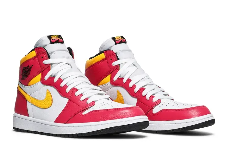 Jordan 1 Retro High OG &#39;Light Fusion Red&#39;