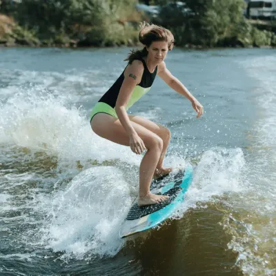 Wakesurfs